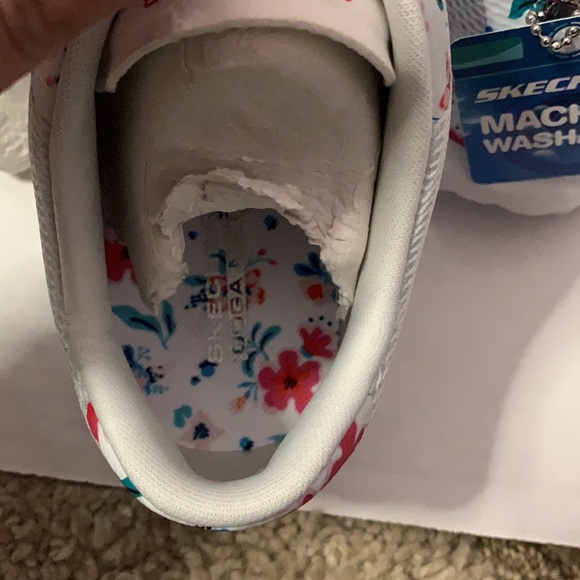 Skechers Womens Go Walk Classic Dream Walking Shoes NIB - Picture 6 of 6